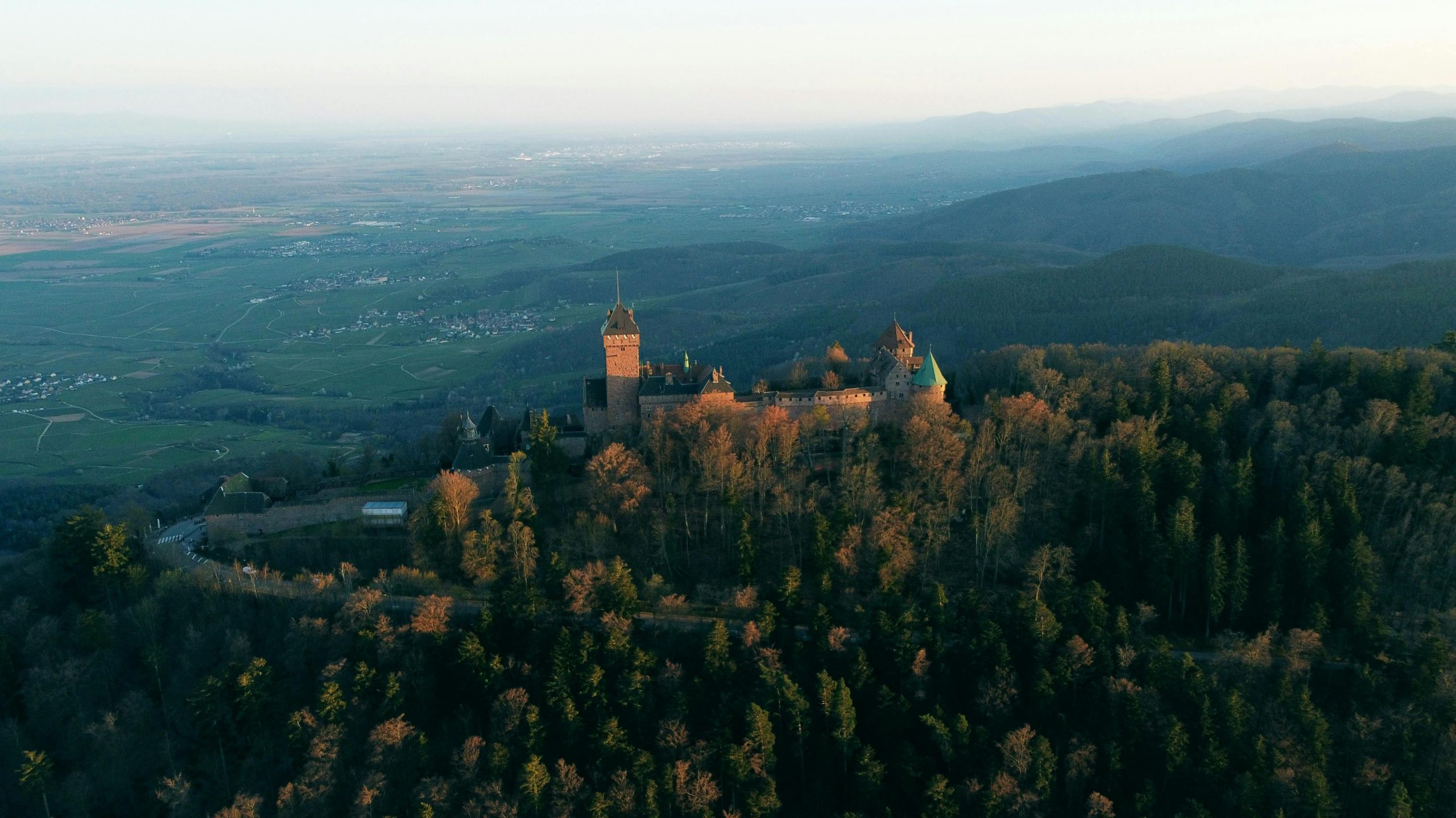Une équation sans inconnue : châteaux – Alsace – famille